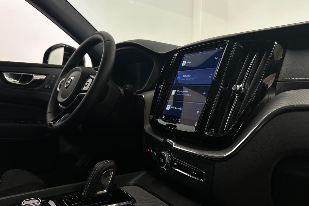 VOLVO XC60 2022