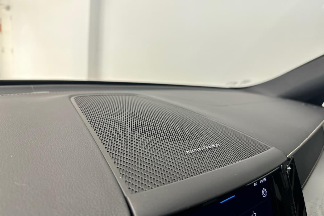 VOLVO XC60 2022