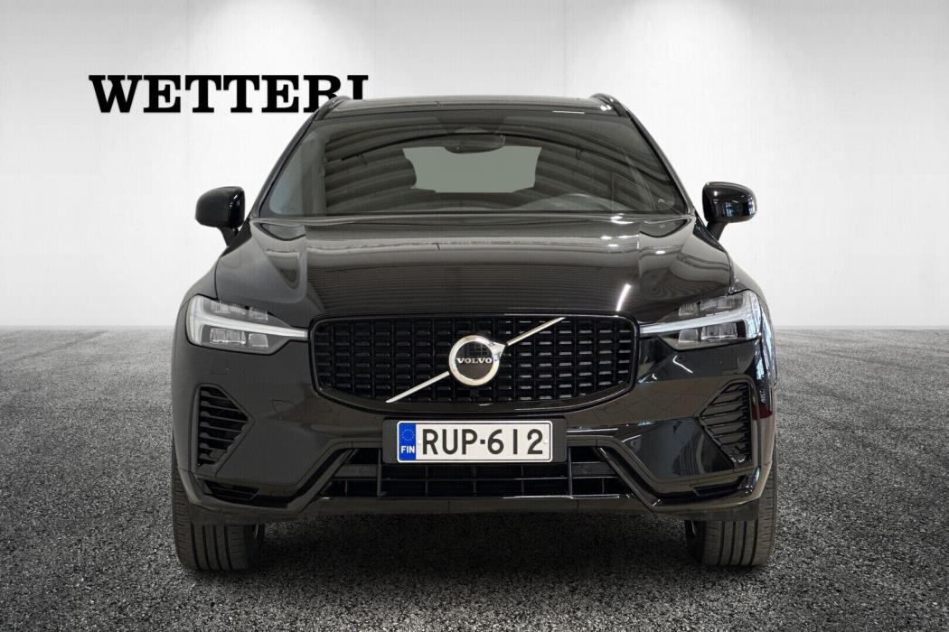 VOLVO XC60 2022