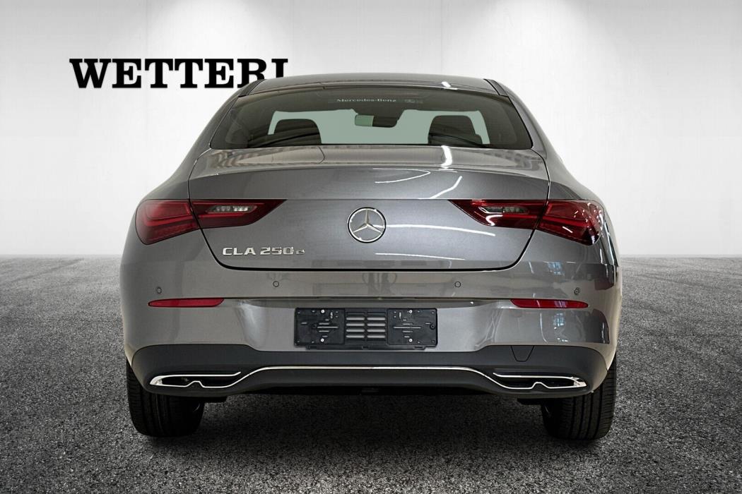 MERCEDES-BENZ CLA 2025