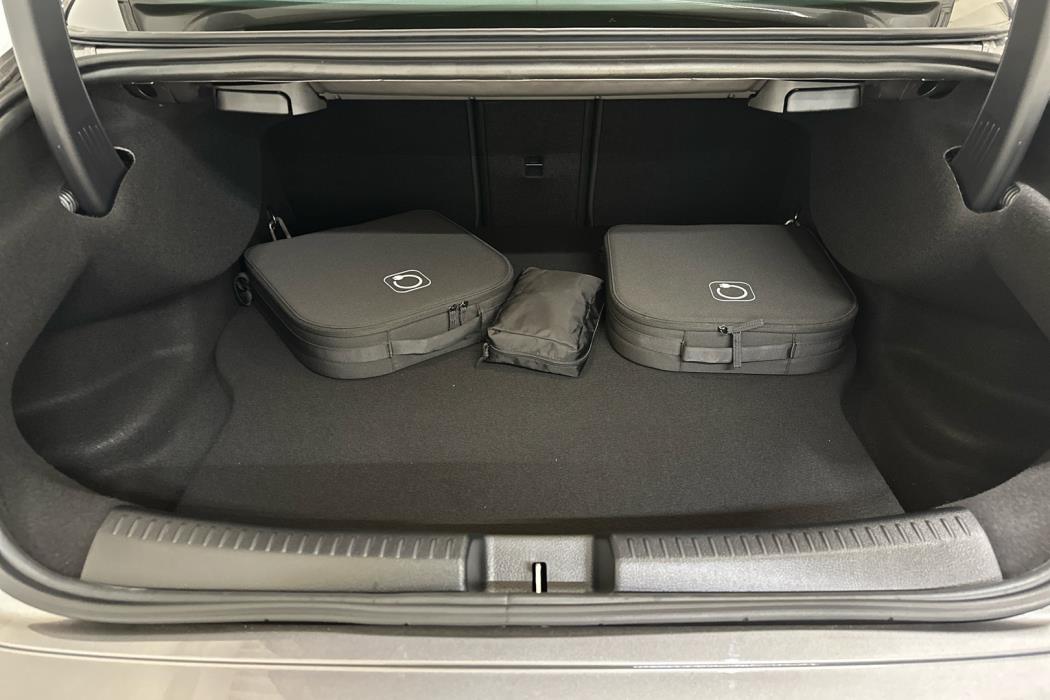 MERCEDES-BENZ CLA 2025