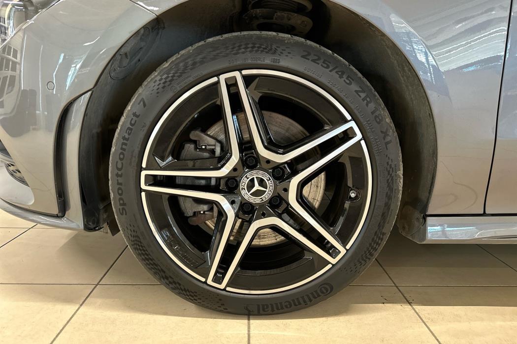 MERCEDES-BENZ CLA 2020