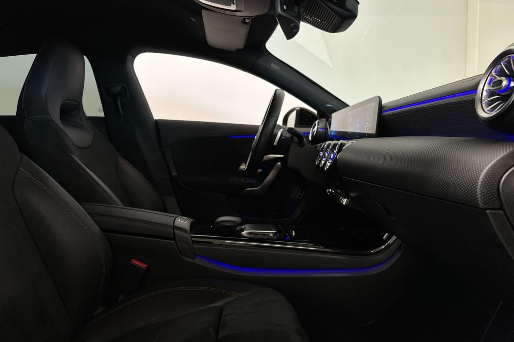 MERCEDES-BENZ CLA 2020