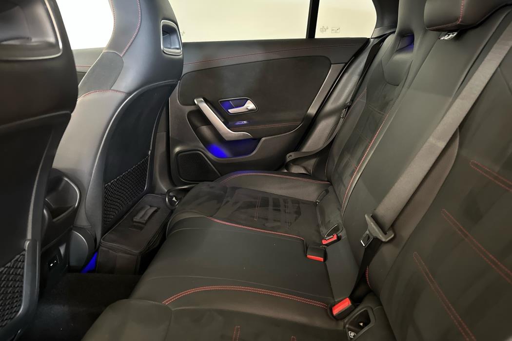 MERCEDES-BENZ CLA 2020