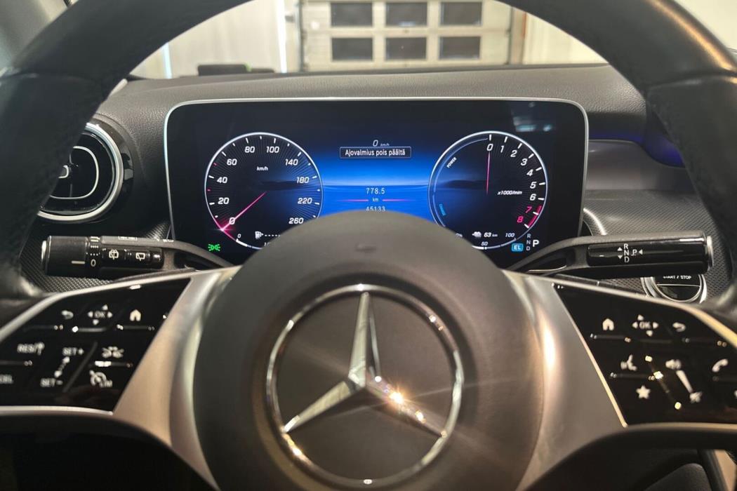 MERCEDES-BENZ GLC 2024