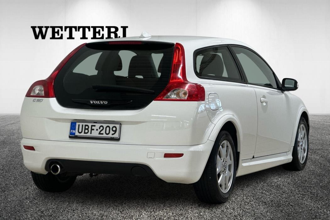 VOLVO C30 2008