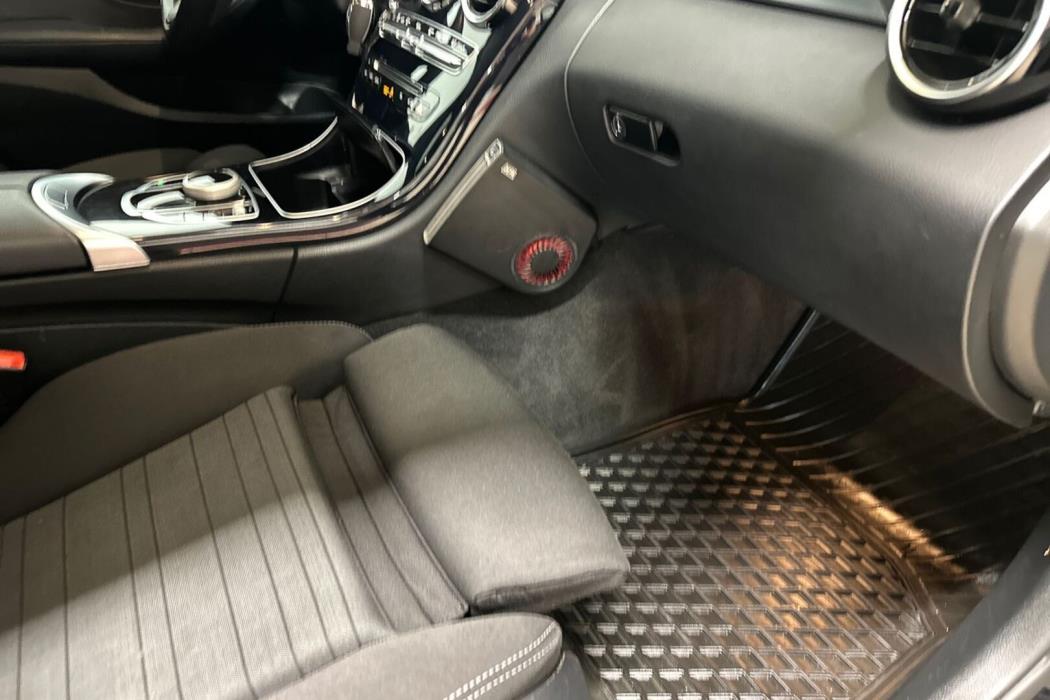 MERCEDES-BENZ C 2016