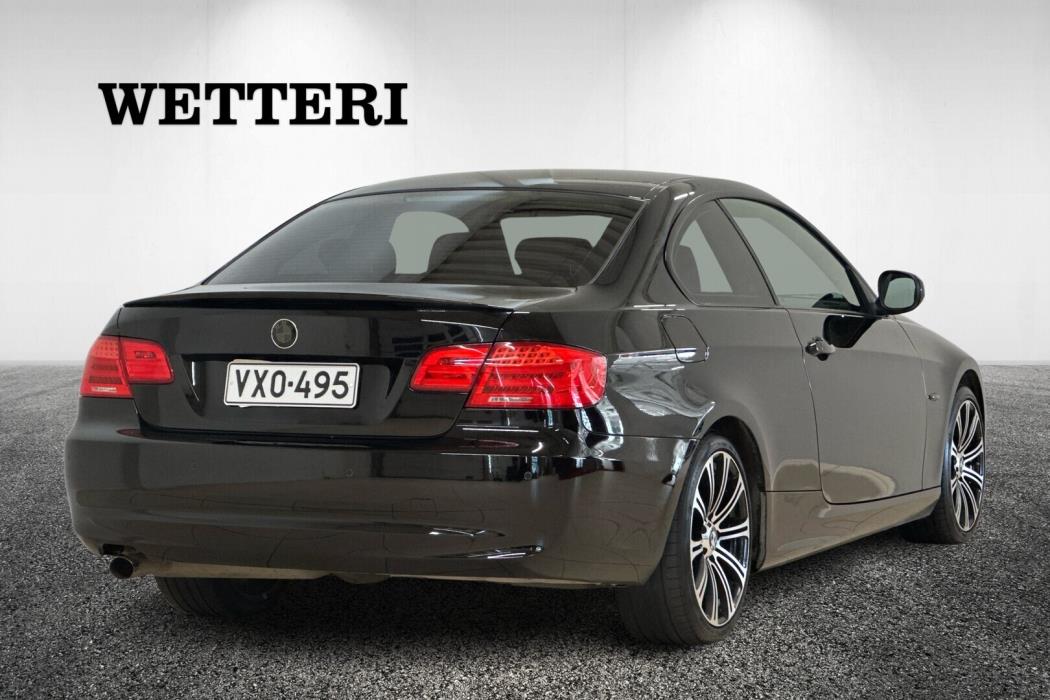 BMW 318 2010