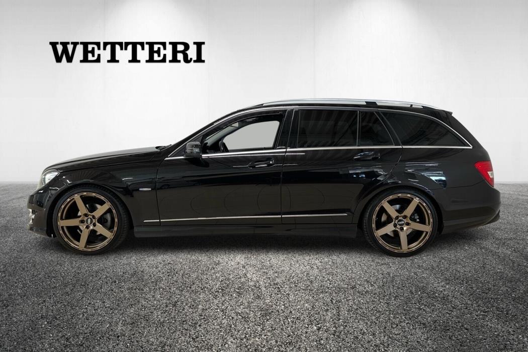 MERCEDES-BENZ C 2011