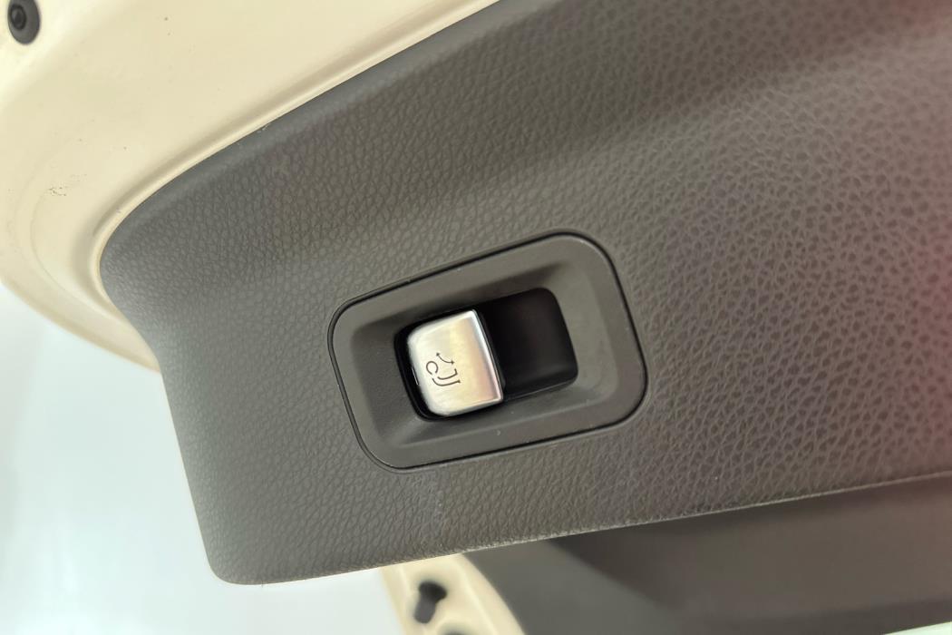 MERCEDES-BENZ GLC 2018