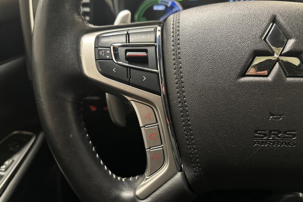 MITSUBISHI Outlander PHEV 2020