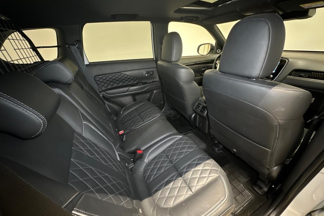 MITSUBISHI Outlander PHEV 2020