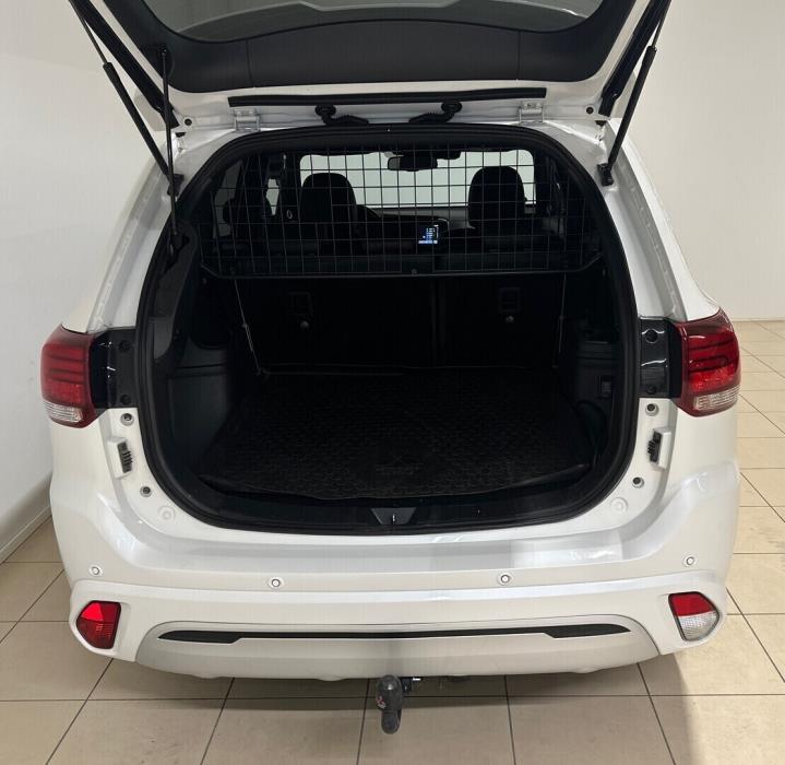 MITSUBISHI Outlander PHEV 2020