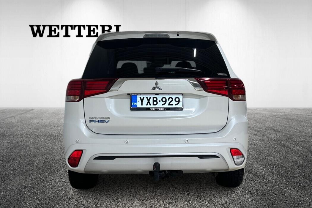 MITSUBISHI Outlander PHEV 2020