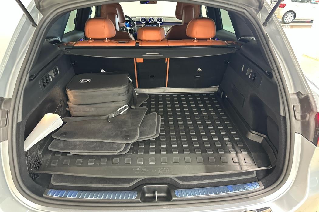 MERCEDES-BENZ GLC 2024