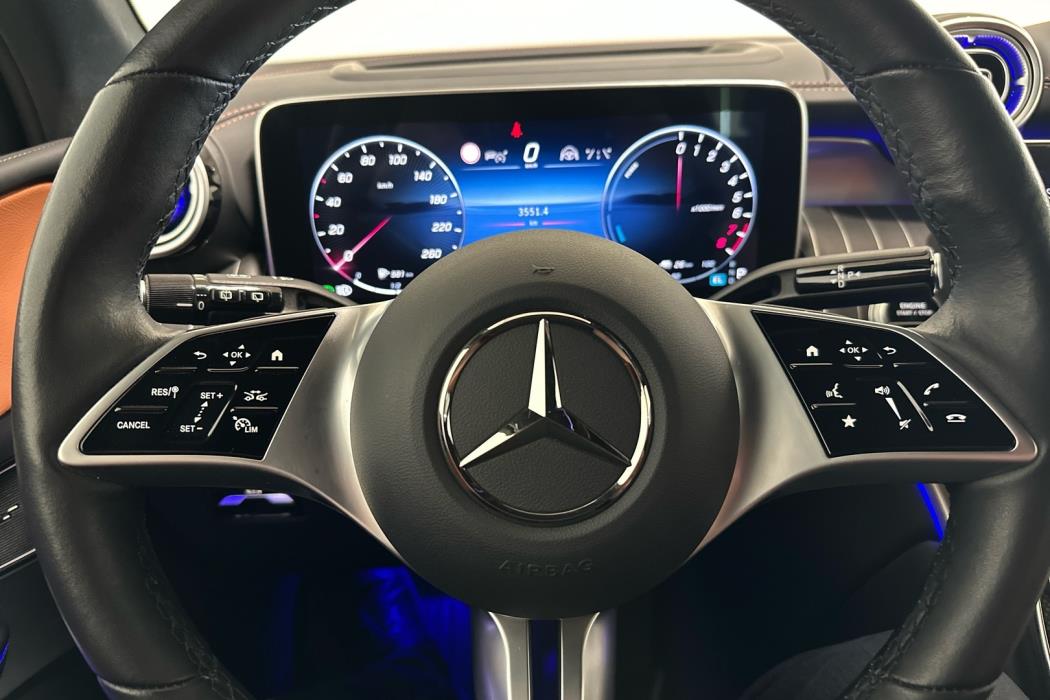 MERCEDES-BENZ GLC 2024