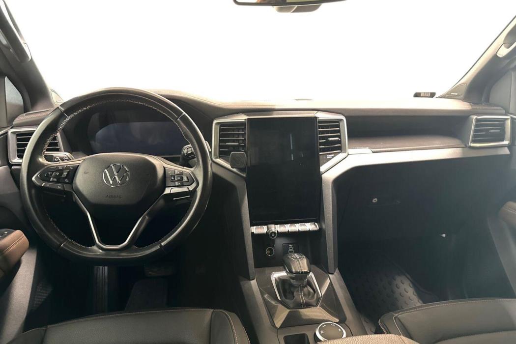 VOLKSWAGEN Amarok 2024