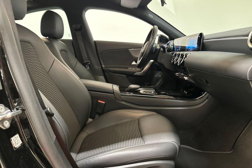 MERCEDES-BENZ CLA 2022