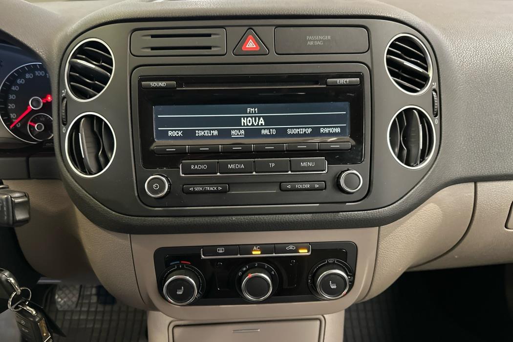 VOLKSWAGEN Golf Plus 2012