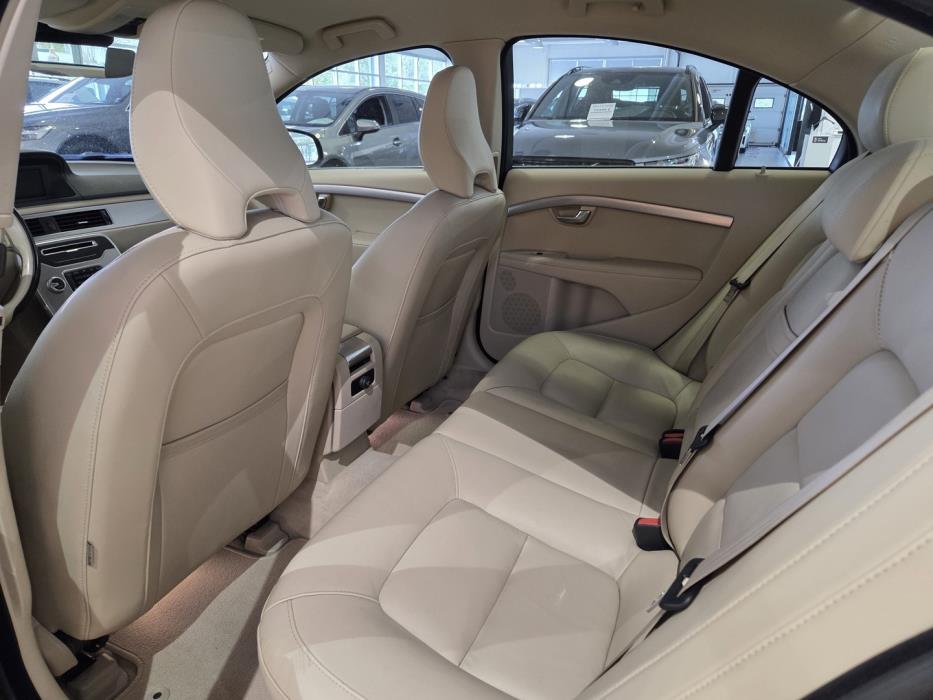 VOLVO S80 2015