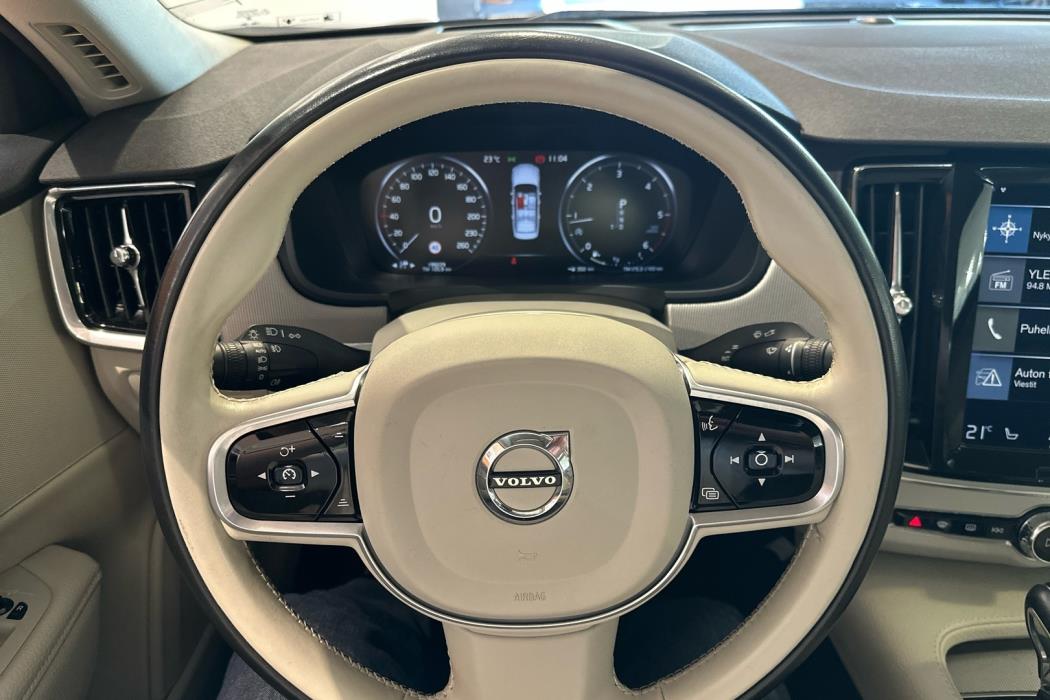 VOLVO S90 2017