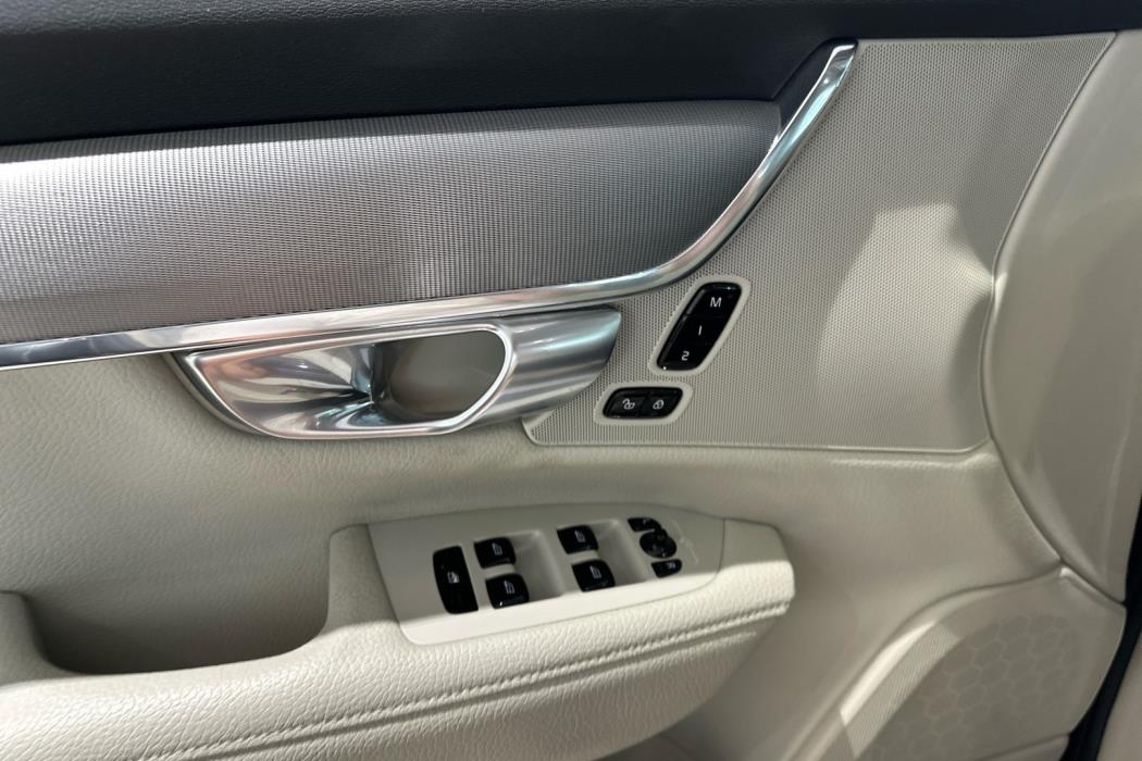 VOLVO S90 2017