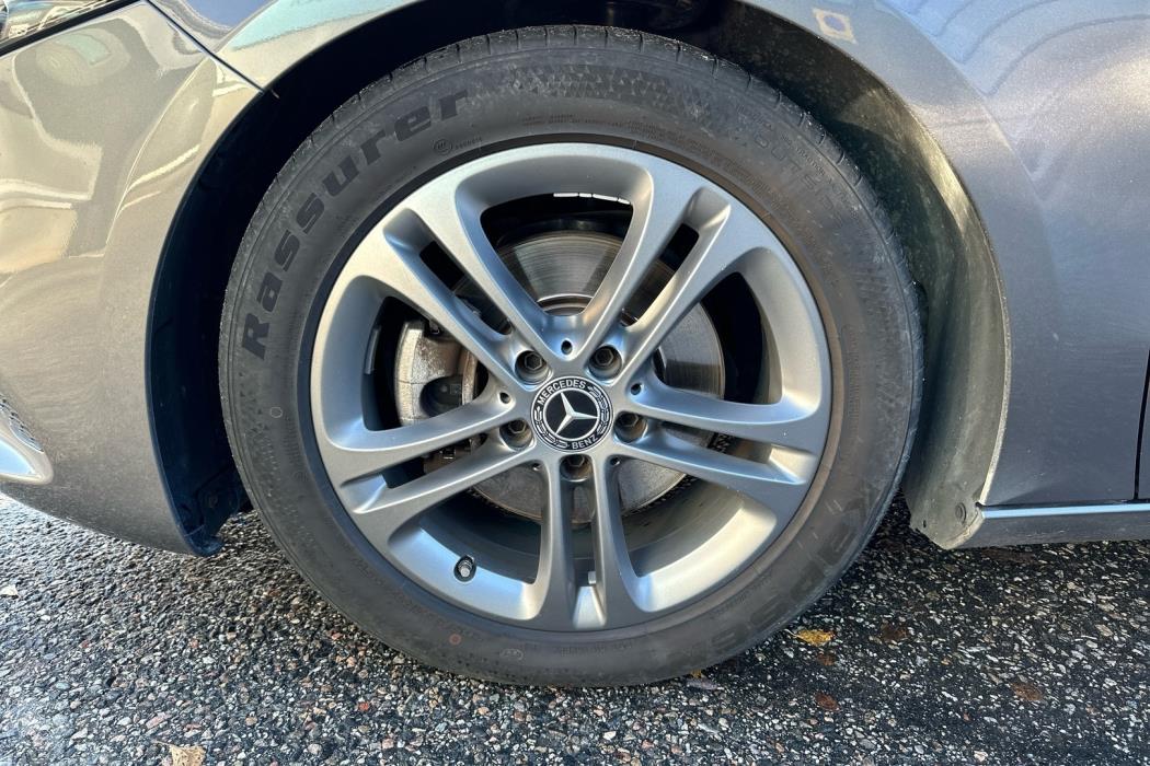 MERCEDES-BENZ A 2020