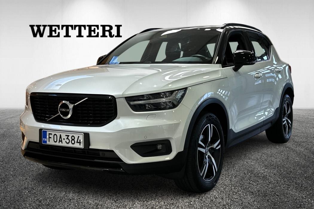 VOLVO XC40 2020