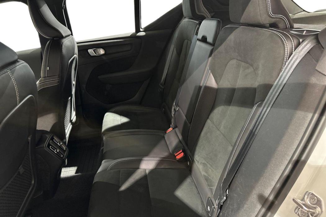 VOLVO XC40 2020