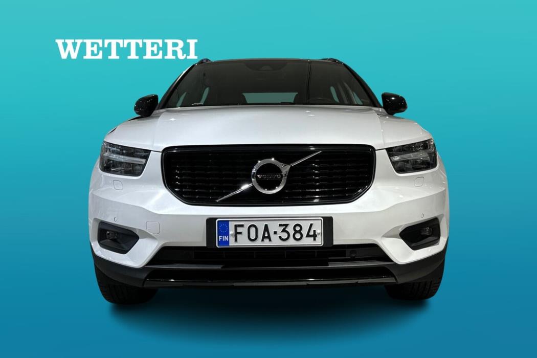 VOLVO XC40 2020