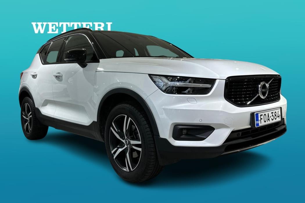VOLVO XC40 2020