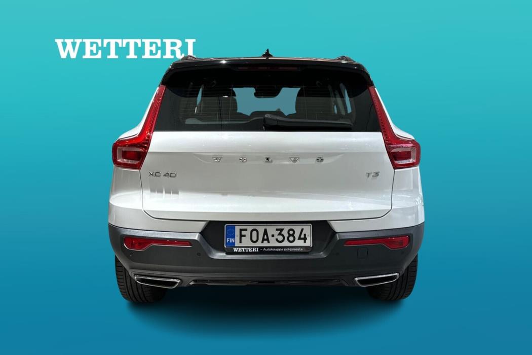 VOLVO XC40 2020
