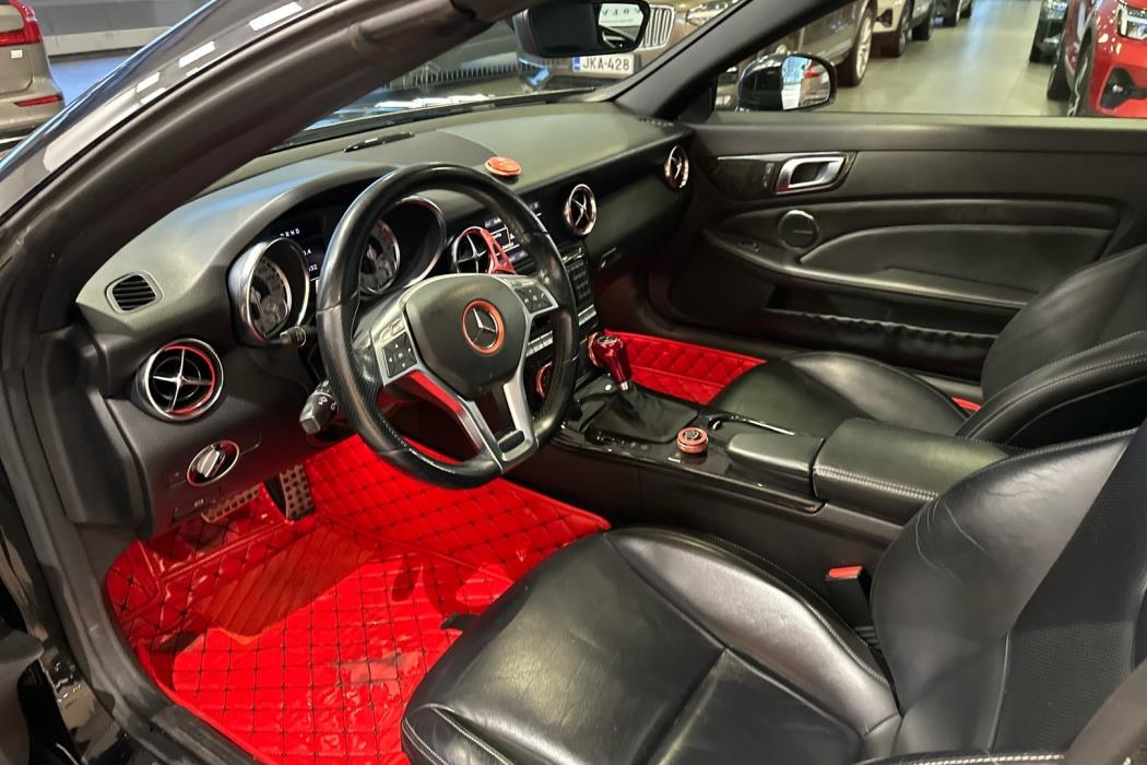 MERCEDES-BENZ SLK 2012