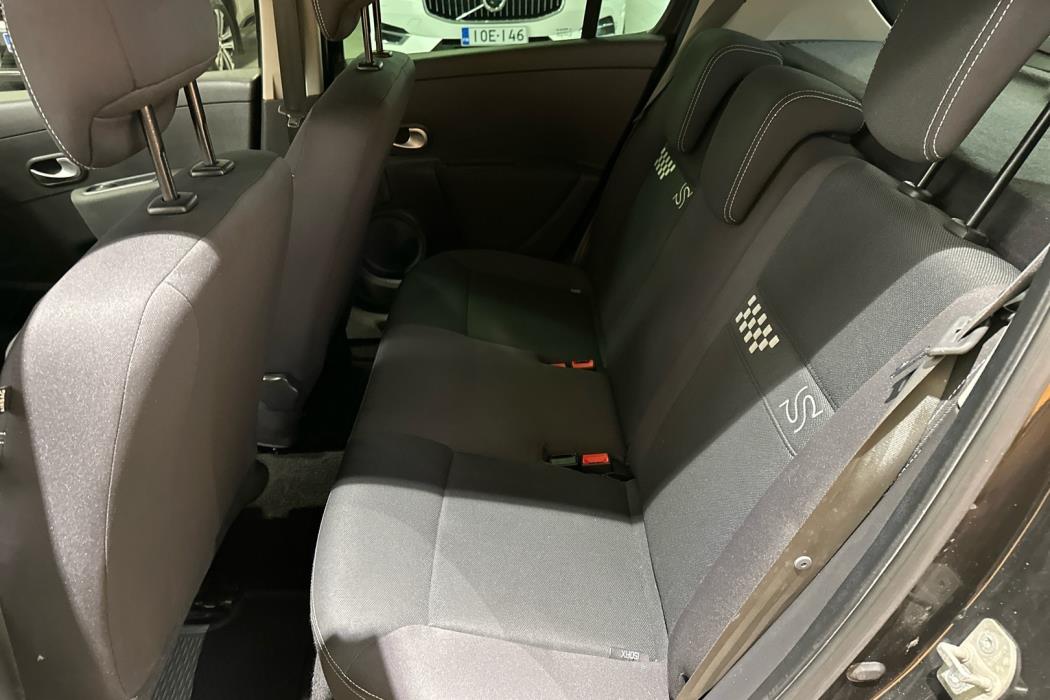 RENAULT Clio III 2010