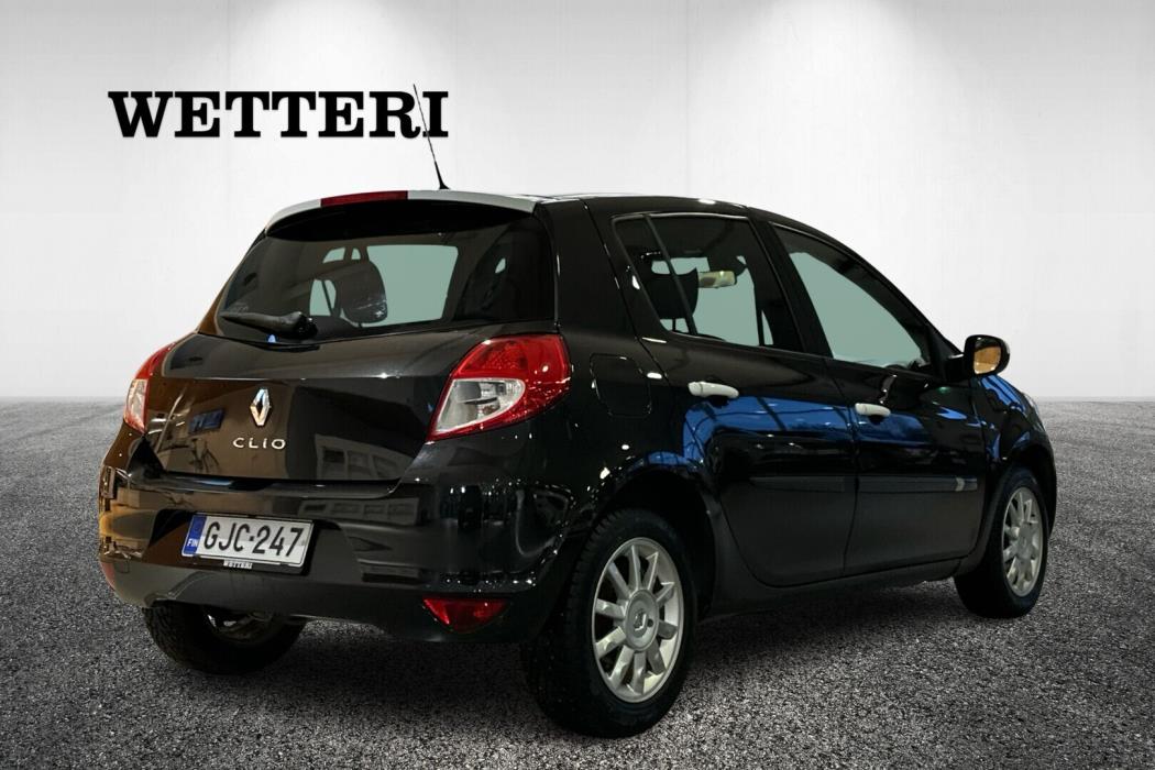 RENAULT Clio III 2010