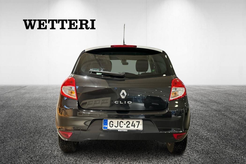 RENAULT Clio III 2010