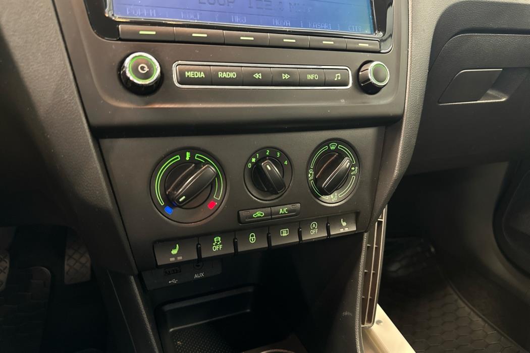 SKODA Rapid 2015