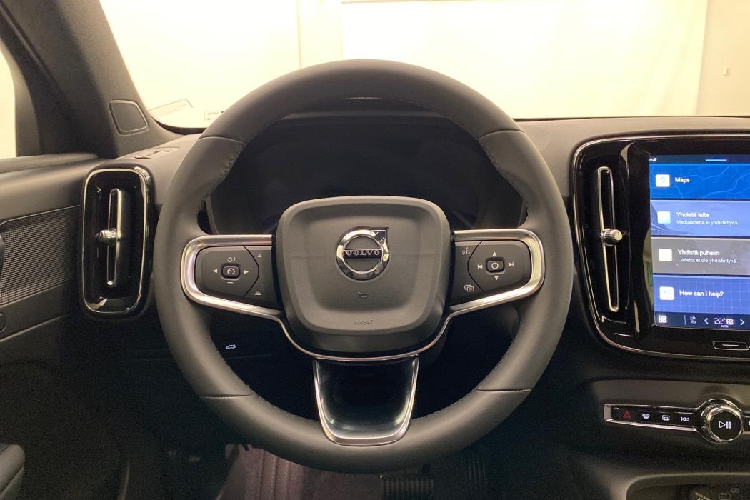 VOLVO C40 2024