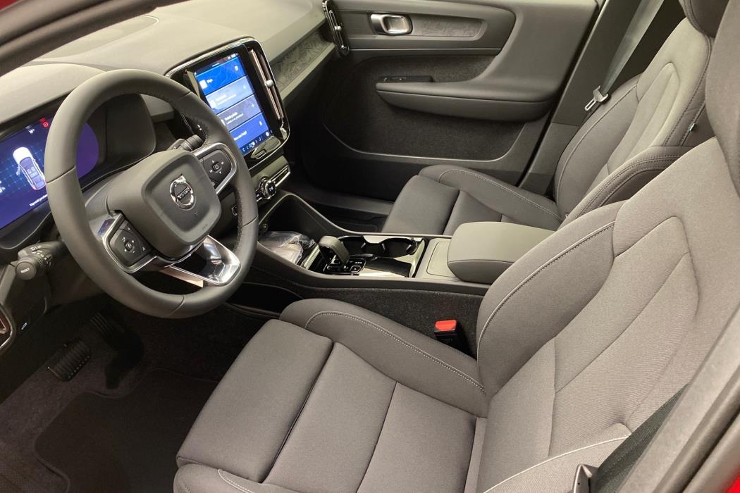 VOLVO C40 2024