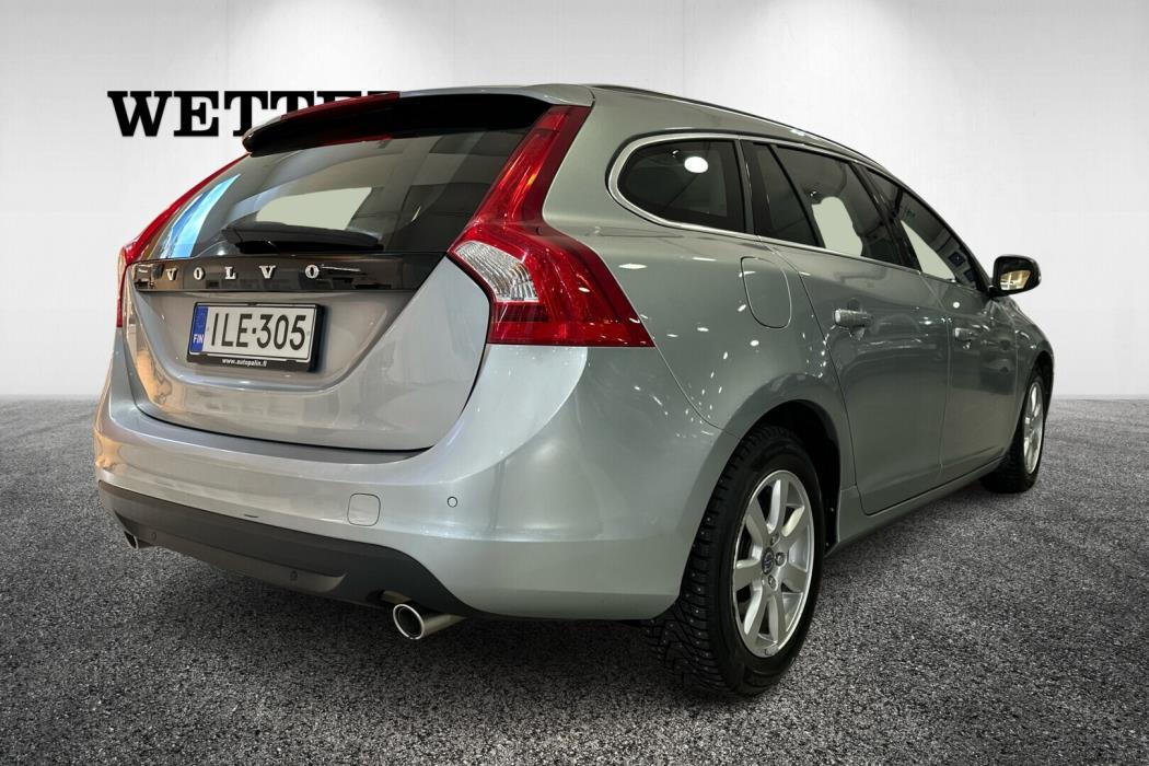 VOLVO V60 2013