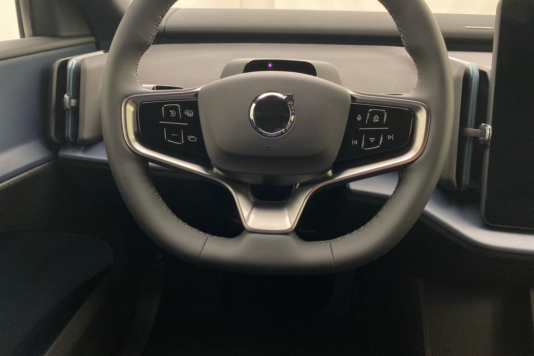 VOLVO EX30 2027