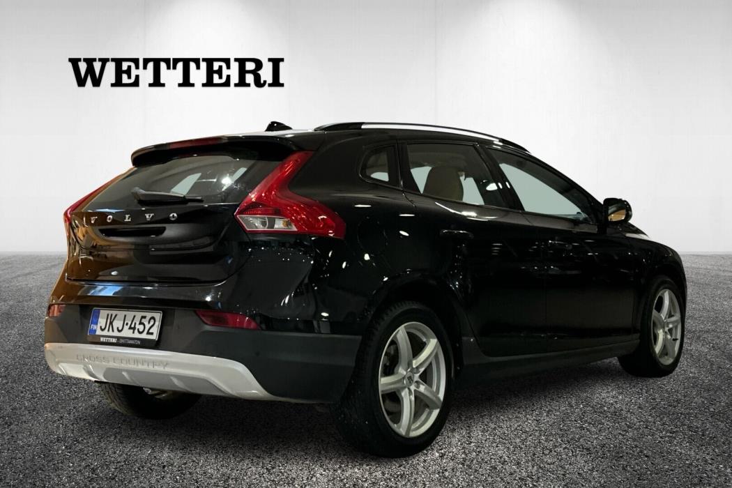 VOLVO V40 Cross Country 2017