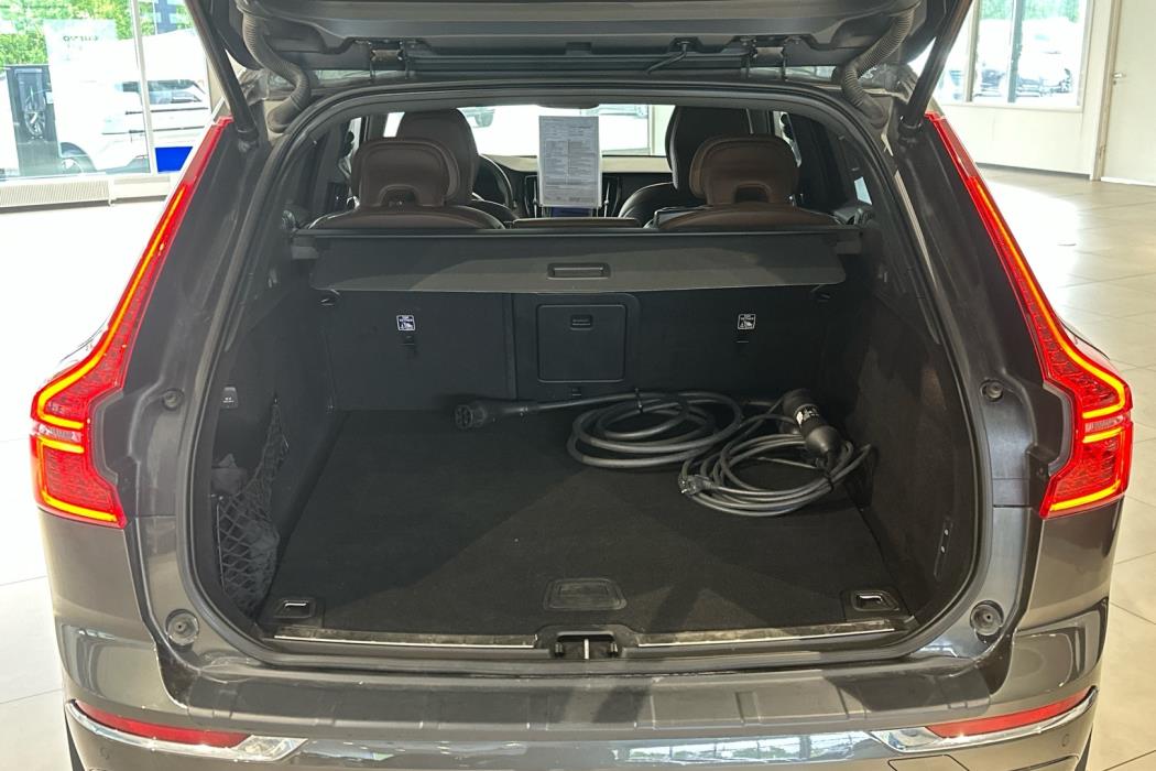 VOLVO XC60 2021