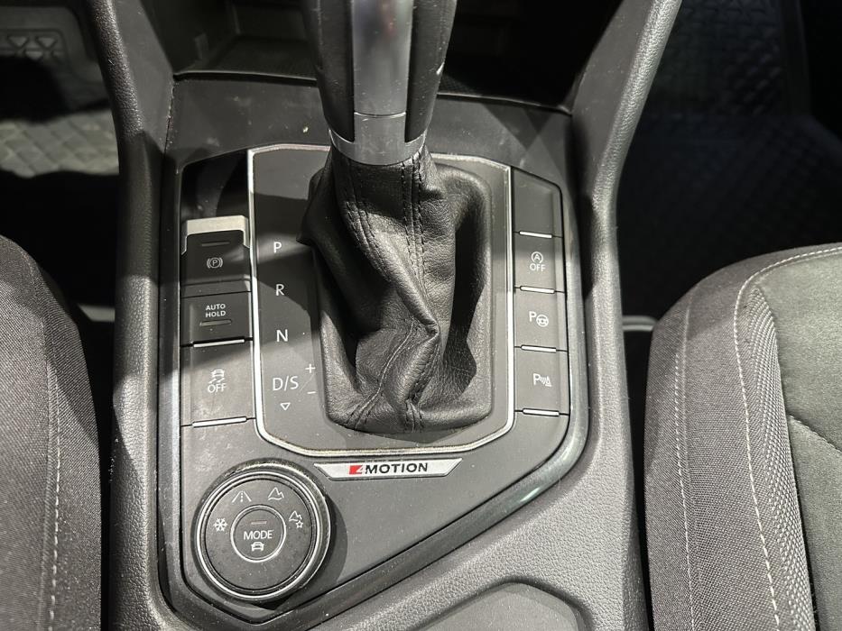 VOLKSWAGEN Tiguan 2017