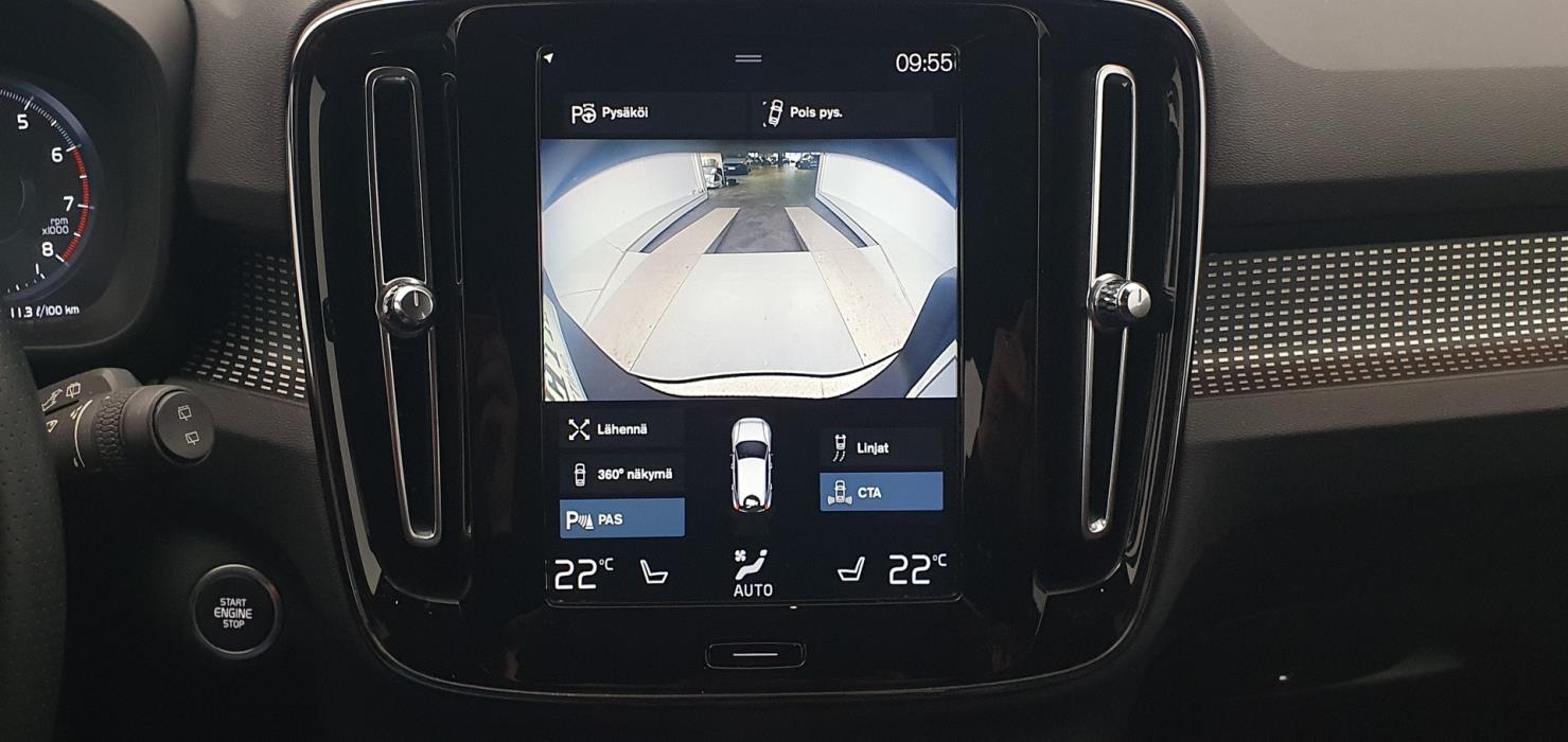 VOLVO XC40 2019