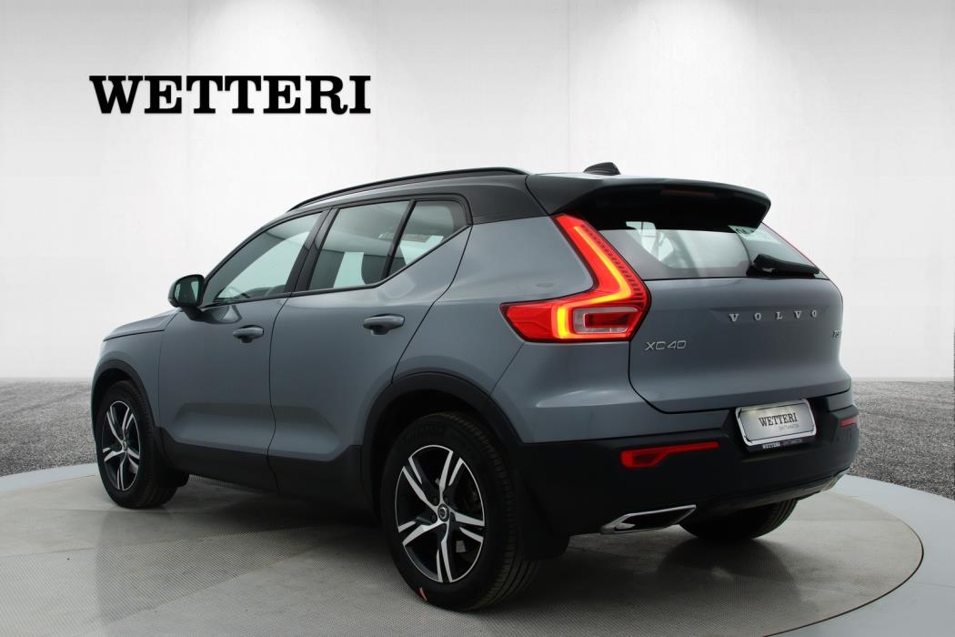 VOLVO XC40 2019