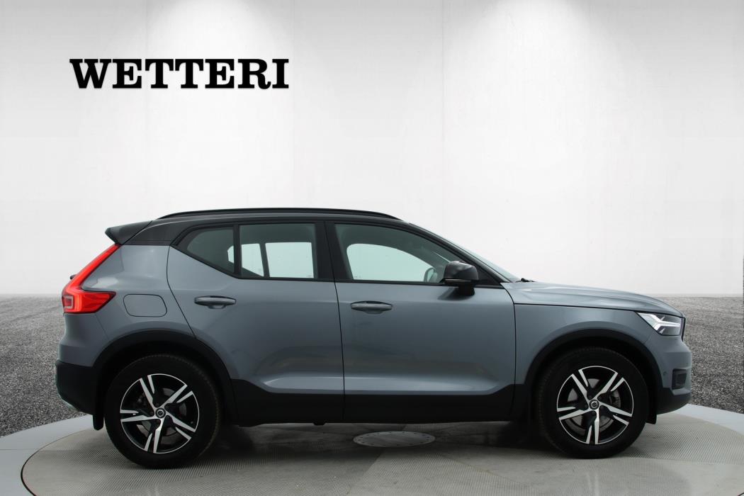 VOLVO XC40 2019