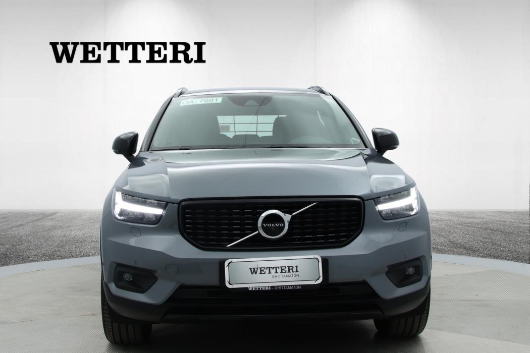 VOLVO XC40 2019