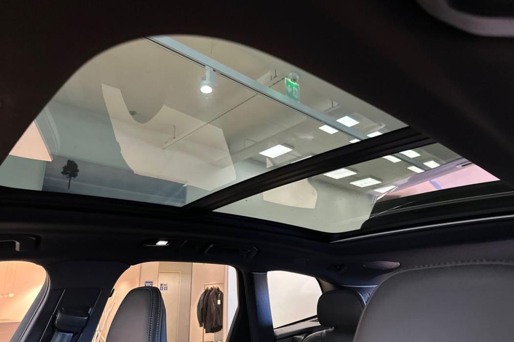 VOLVO XC60 2025
