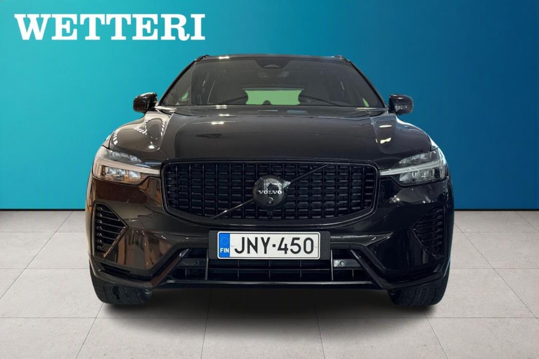 VOLVO XC60 2025